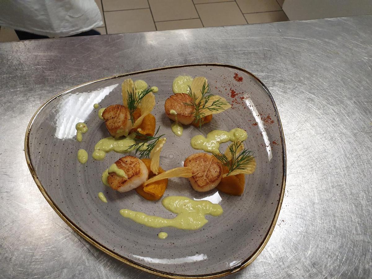 Saint-Evroult-Notre-Dame-du-Bois Logis Hotel Restaurant Le Relais De L'Abbaye מראה חיצוני תמונה